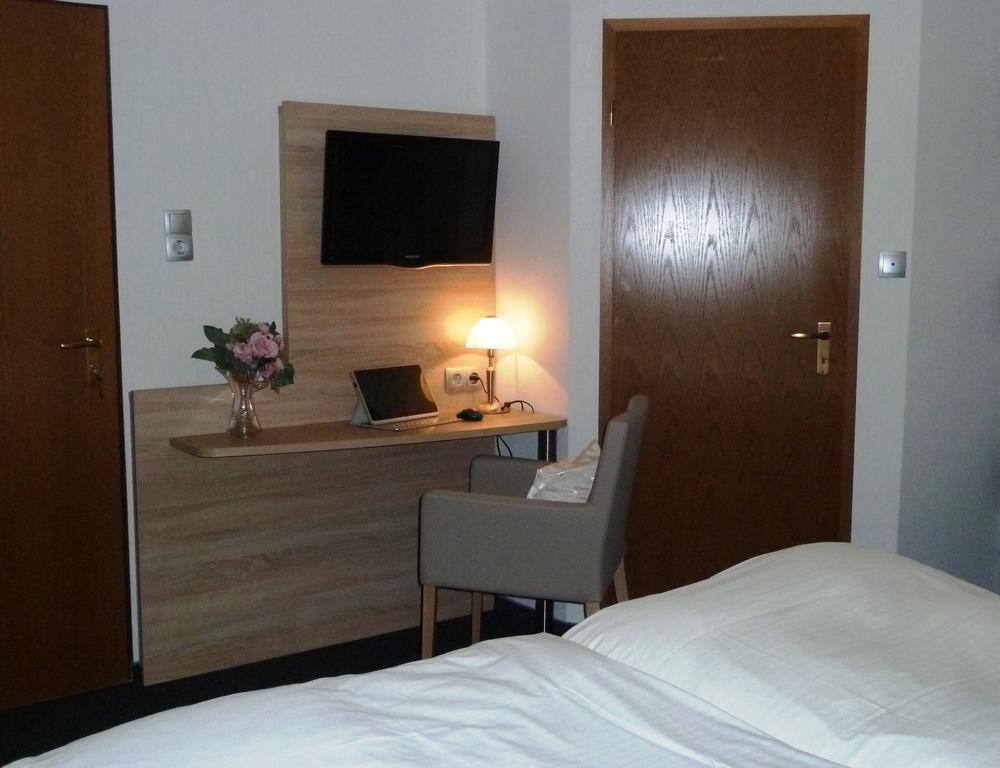 Pension Haus Waldfrieden, Meinecardplus Inklusive Вилинген Екстериор снимка
