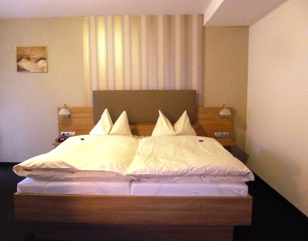 Pension Haus Waldfrieden, Meinecardplus Inklusive Вилинген Екстериор снимка