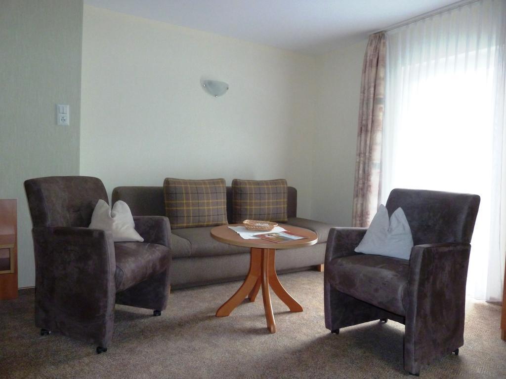 Pension Haus Waldfrieden, Meinecardplus Inklusive Вилинген Екстериор снимка
